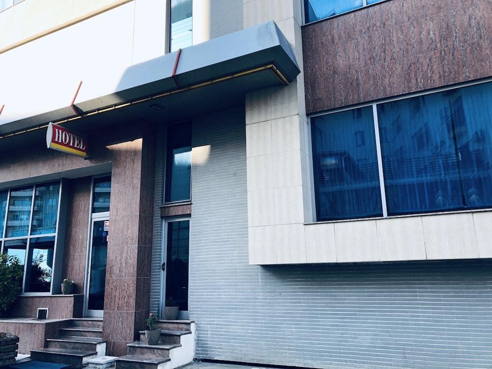 Hotel Arifi Shkodër Dış mekan fotoğraf