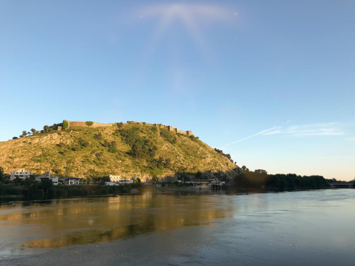 Hotel Arifi Shkodër Dış mekan fotoğraf